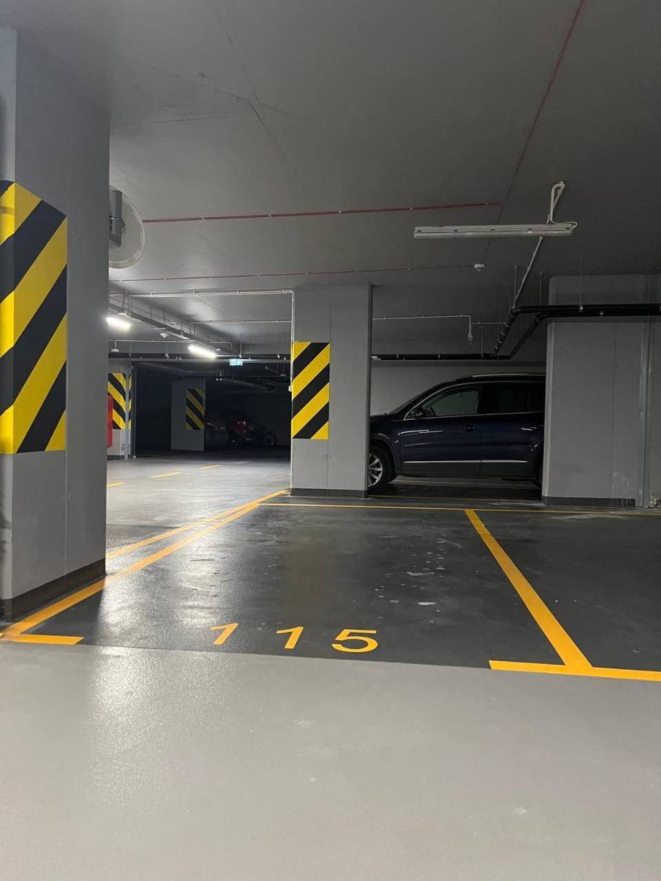 Lumina Apartment With Parking Near Muzeum Powstania ワルシャワ エクステリア 写真