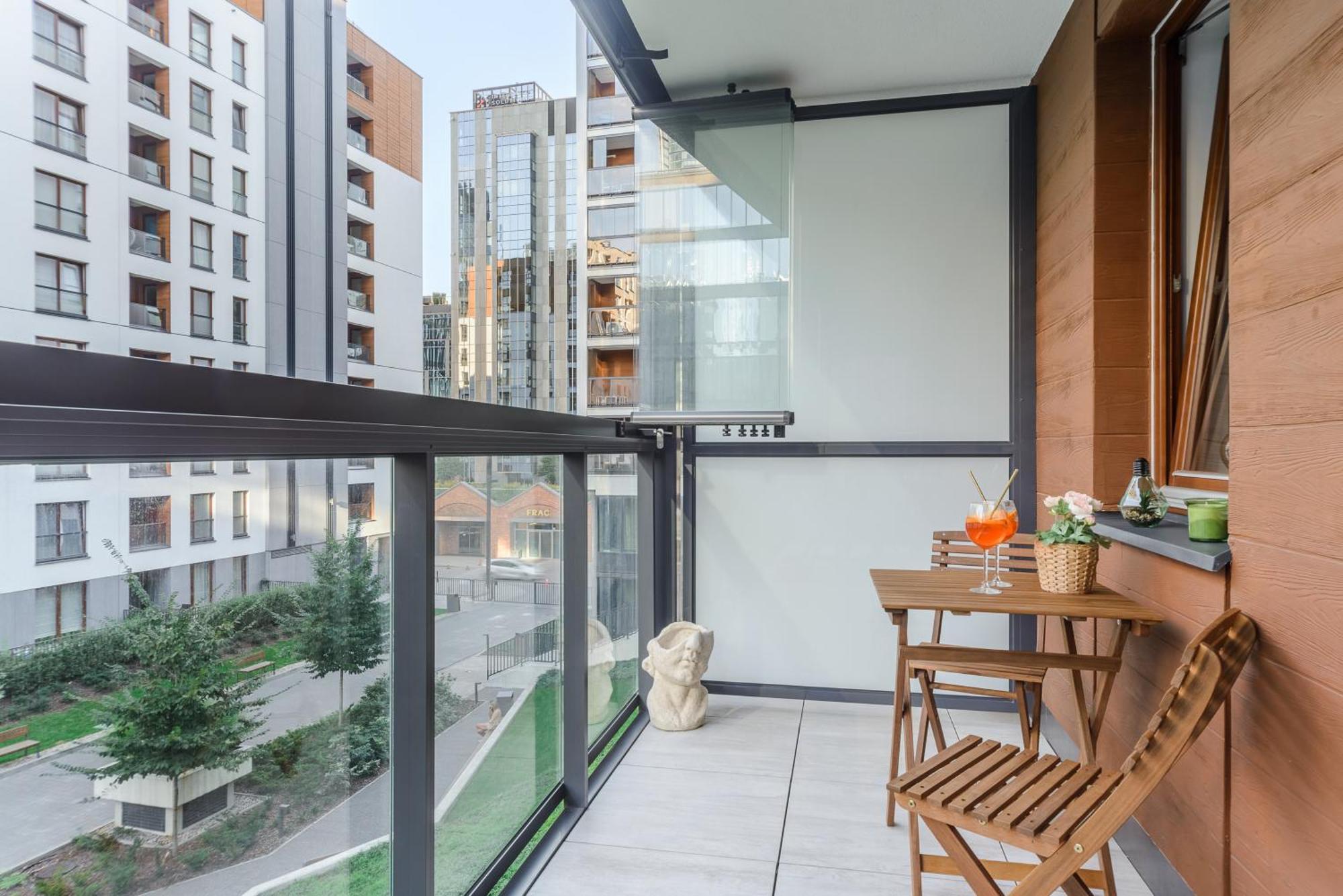Lumina Apartment With Parking Near Muzeum Powstania ワルシャワ エクステリア 写真